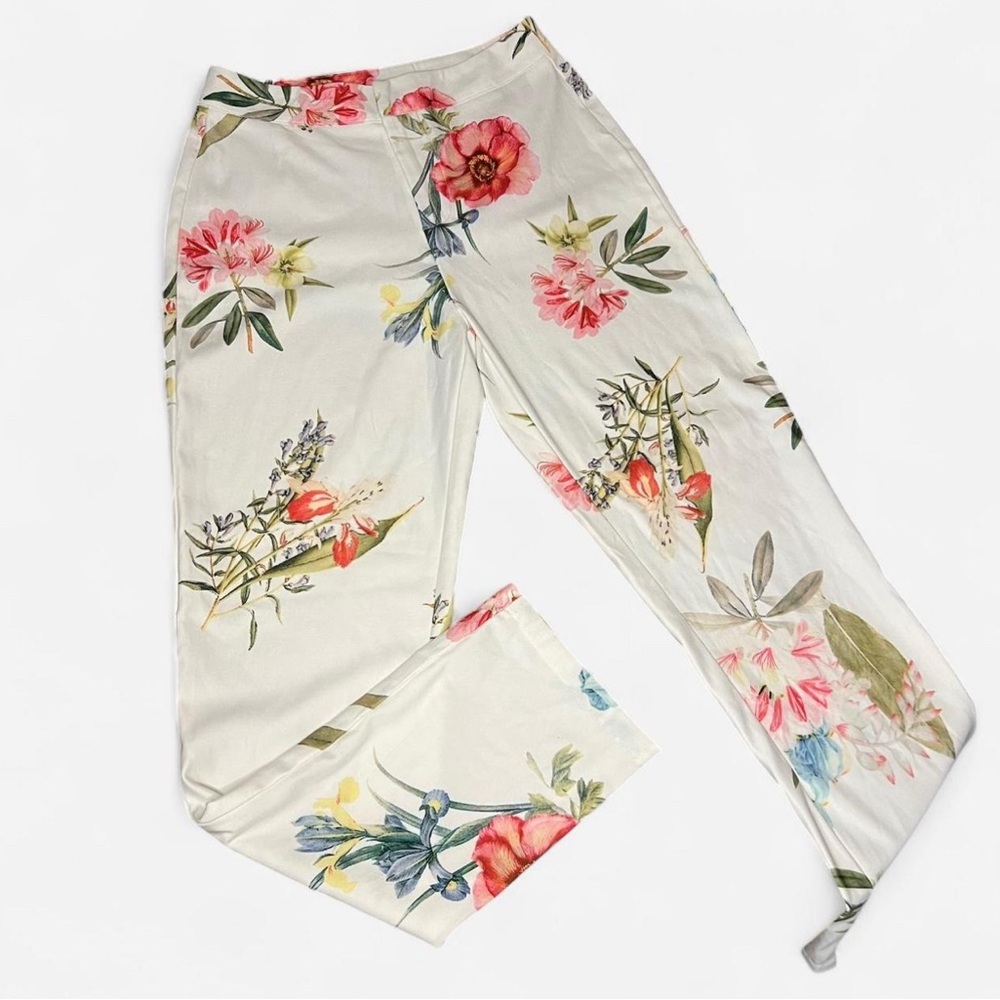 Luxxel White‎ floral print pants Size Medium